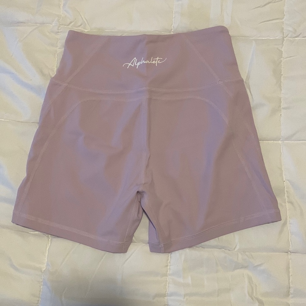 Alphalete pulse surge short